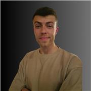 Profesor de Educación Primaria Bilingüe con mención en Educación Fisica.